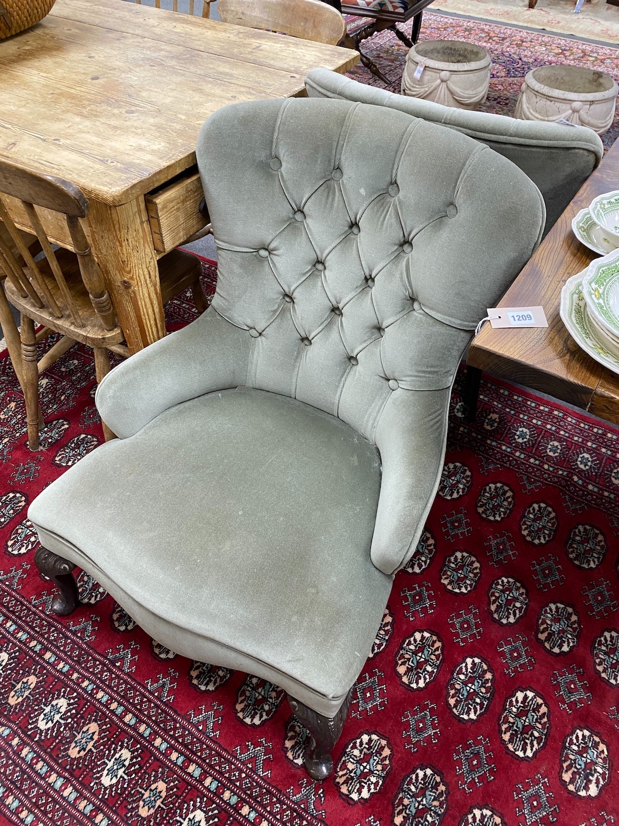 A pair of Victorian style upholstered spoon back chairs, width 63cm, depth 58cm, height 84cm